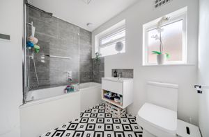 Family bathroom- click for photo gallery